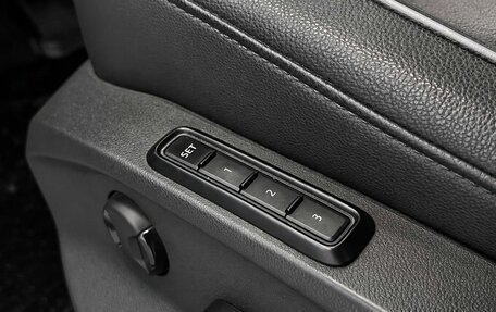 Volkswagen Tiguan II, 2017 год, 2 449 000 рублей, 17 фотография
