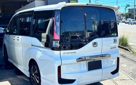 Honda Stepwgn IV, 2021 год, 1 980 000 рублей, 7 фотография