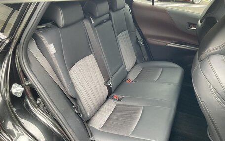 Toyota Harrier, 2025 год, 4 100 000 рублей, 13 фотография