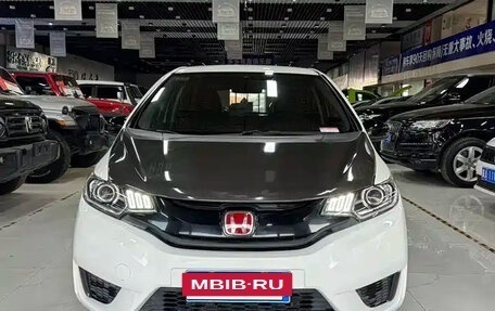 Honda Fit III, 2016 год, 990 000 рублей, 2 фотография