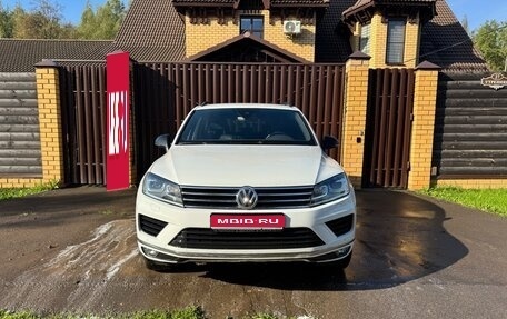 Volkswagen Touareg III, 2017 год, 3 300 000 рублей, 1 фотография