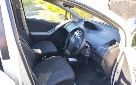 Toyota Vitz, 2010 год, 700 000 рублей, 9 фотография