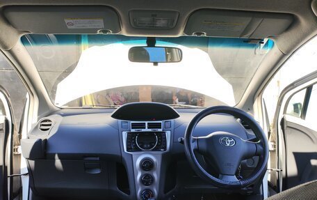 Toyota Vitz, 2010 год, 700 000 рублей, 13 фотография
