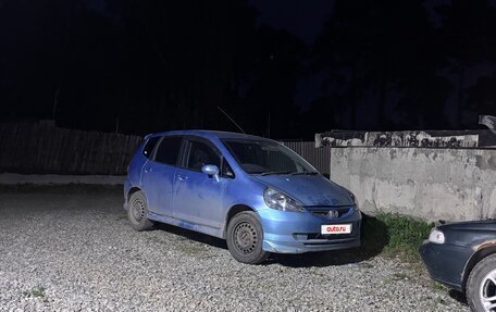 Honda Fit III, 2003 год, 345 000 рублей, 2 фотография