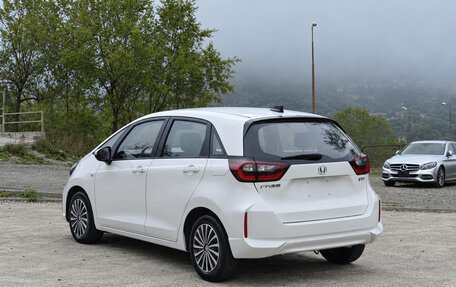 Honda Fit, 2022 год, 1 200 000 рублей, 4 фотография