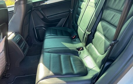 Volkswagen Touareg III, 2017 год, 3 300 000 рублей, 8 фотография