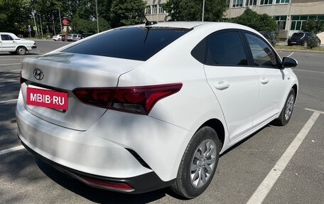Hyundai Solaris II рестайлинг, 2021 год, 1 560 000 рублей, 6 фотография