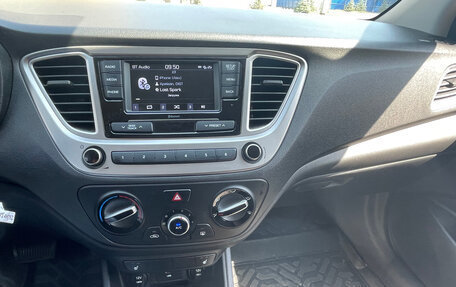 Hyundai Solaris II рестайлинг, 2021 год, 1 560 000 рублей, 10 фотография
