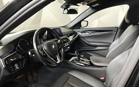 BMW 5 серия, 2019 год, 2 931 000 рублей, 11 фотография