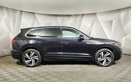 Volkswagen Touareg III, 2018 год, 4 554 000 рублей, 6 фотография