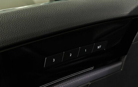 Volkswagen Touareg III, 2018 год, 4 554 000 рублей, 21 фотография