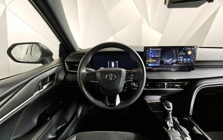 Toyota Camry, 2024 год, 3 550 000 рублей, 13 фотография