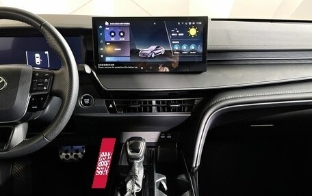 Toyota Camry, 2024 год, 3 550 000 рублей, 9 фотография