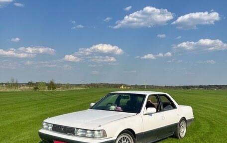 Toyota Cresta, 1988 год, 800 000 рублей, 1 фотография