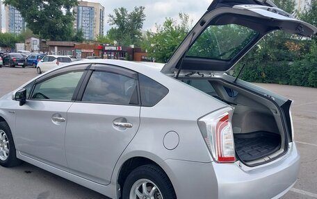 Toyota Prius, 2013 год, 1 050 000 рублей, 12 фотография