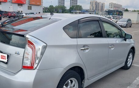 Toyota Prius, 2013 год, 1 050 000 рублей, 15 фотография