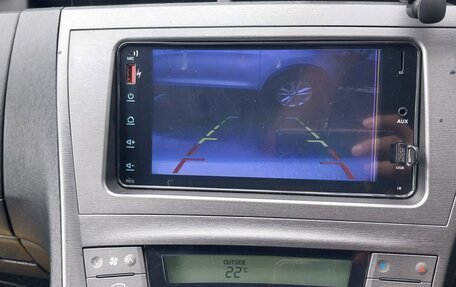 Toyota Prius, 2013 год, 1 050 000 рублей, 30 фотография