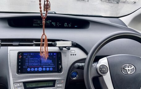 Toyota Prius, 2013 год, 1 050 000 рублей, 29 фотография