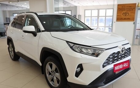 Toyota RAV4, 2020 год, 3 150 000 рублей, 3 фотография