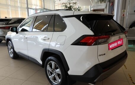 Toyota RAV4, 2020 год, 3 150 000 рублей, 7 фотография