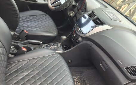 Hyundai Solaris II рестайлинг, 2012 год, 650 000 рублей, 8 фотография