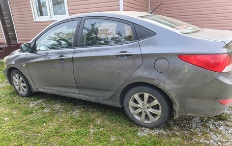 Hyundai Solaris II рестайлинг, 2012 год, 650 000 рублей, 10 фотография