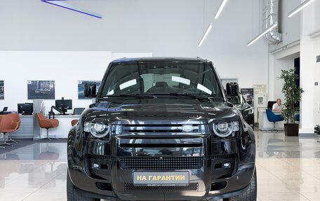 Land Rover Defender II, 2021 год, 13 990 000 рублей, 2 фотография