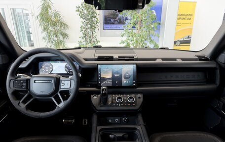 Land Rover Defender II, 2021 год, 13 990 000 рублей, 17 фотография