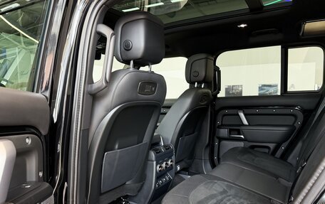Land Rover Defender II, 2021 год, 13 990 000 рублей, 27 фотография