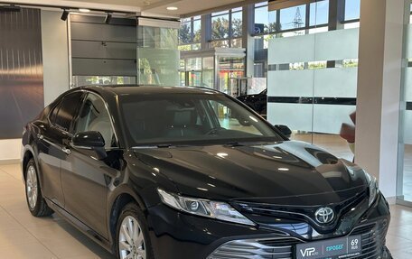 Toyota Camry, 2019 год, 2 965 000 рублей, 3 фотография