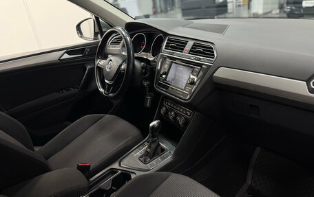 Volkswagen Tiguan II, 2018 год, 1 800 000 рублей, 11 фотография