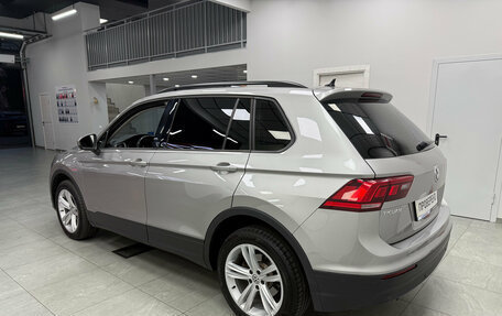 Volkswagen Tiguan II, 2018 год, 1 800 000 рублей, 5 фотография