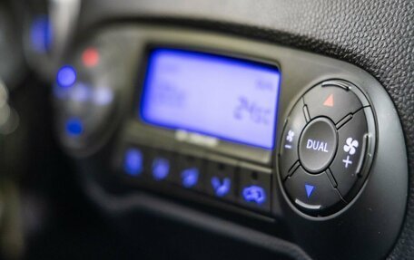 Hyundai ix35 I рестайлинг, 2012 год, 1 288 000 рублей, 22 фотография