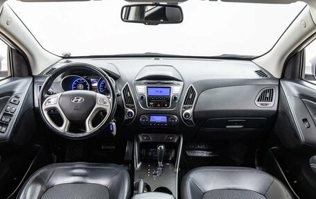 Hyundai ix35 I рестайлинг, 2012 год, 1 288 000 рублей, 14 фотография