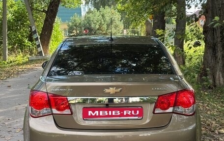 Chevrolet Cruze II, 2013 год, 820 000 рублей, 2 фотография