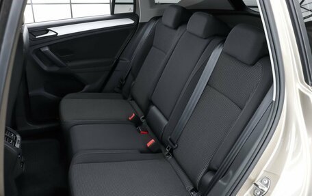 Volkswagen Tiguan II, 2020 год, 2 699 000 рублей, 10 фотография