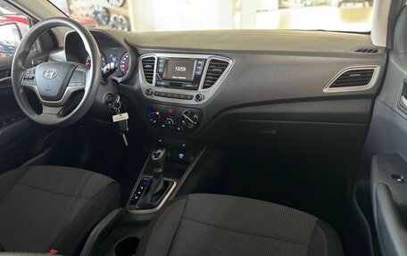 Hyundai Solaris II рестайлинг, 2019 год, 1 230 000 рублей, 23 фотография