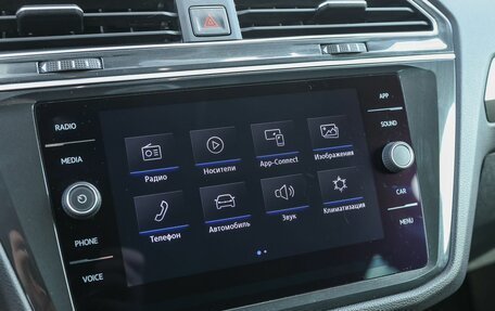 Volkswagen Tiguan II, 2018 год, 2 599 000 рублей, 10 фотография