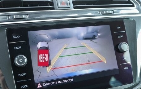 Volkswagen Tiguan II, 2018 год, 2 599 000 рублей, 11 фотография