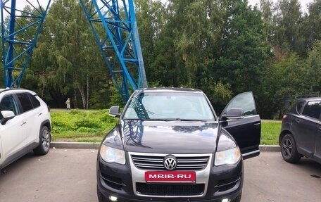 Volkswagen Touareg III, 2007 год, 1 050 000 рублей, 3 фотография