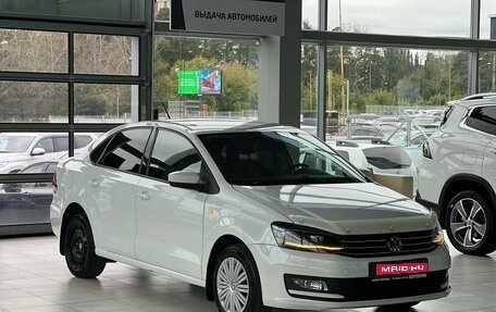 Volkswagen Polo VI (EU Market), 2015 год, 895 000 рублей, 1 фотография
