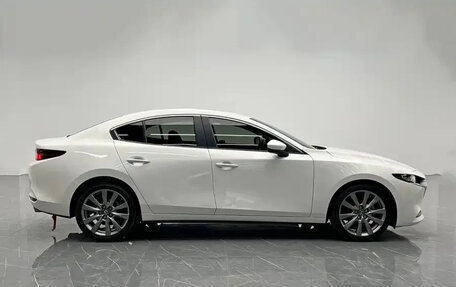 Mazda 3, 2023 год, 1 660 600 рублей, 6 фотография