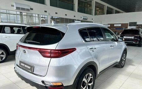 KIA Sportage IV рестайлинг, 2020 год, 2 295 000 рублей, 6 фотография