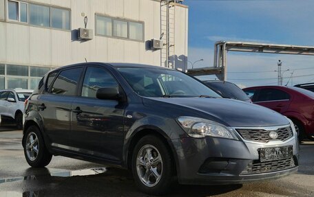 KIA cee'd I рестайлинг, 2010 год, 509 000 рублей, 2 фотография