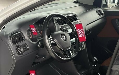 Volkswagen Polo VI (EU Market), 2015 год, 895 000 рублей, 11 фотография
