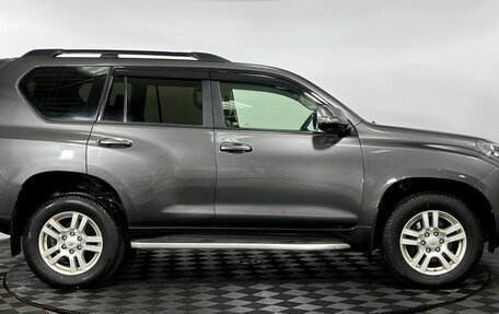 Toyota Land Cruiser Prado 150 рестайлинг 2, 2011 год, 2 805 000 рублей, 5 фотография