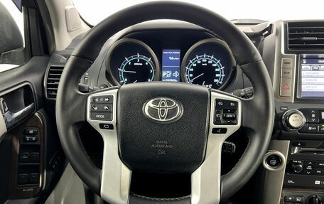 Toyota Land Cruiser Prado 150 рестайлинг 2, 2011 год, 2 805 000 рублей, 16 фотография
