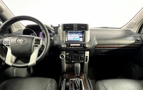 Toyota Land Cruiser Prado 150 рестайлинг 2, 2011 год, 2 805 000 рублей, 13 фотография
