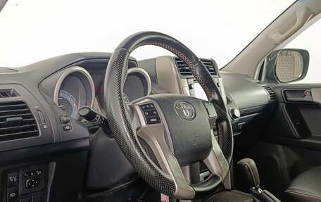Toyota Land Cruiser Prado 150 рестайлинг 2, 2013 год, 2 580 000 рублей, 9 фотография