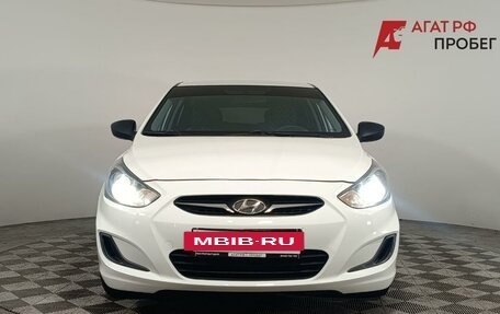 Hyundai Solaris II рестайлинг, 2014 год, 830 000 рублей, 2 фотография